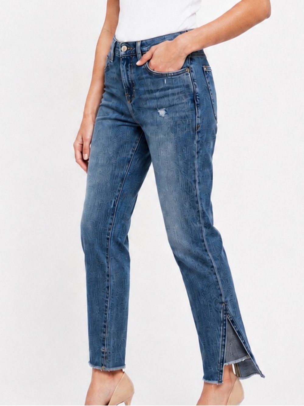 FRAME Le Boy Beaudry Distressed Gusset Step Hem Jeans 24